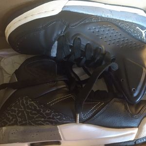 Youth big Boys Air Jordan flight High Top size 5.5